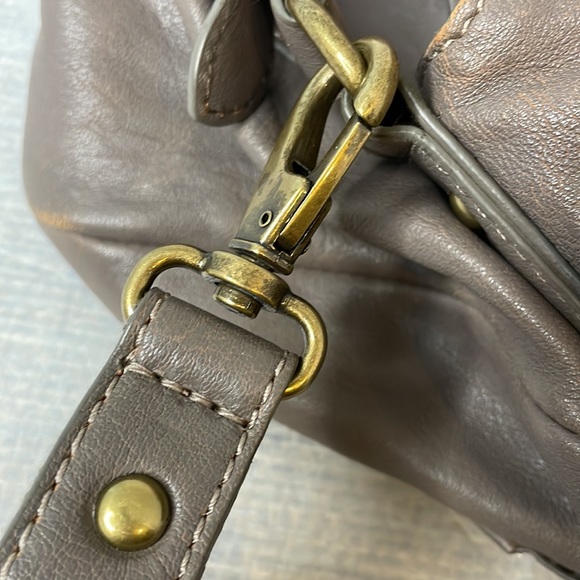 Fossil Taupe/Gray Leather Shoulder Satchel Bag with Crossbody Strap Pockets - Picture 12 of 12